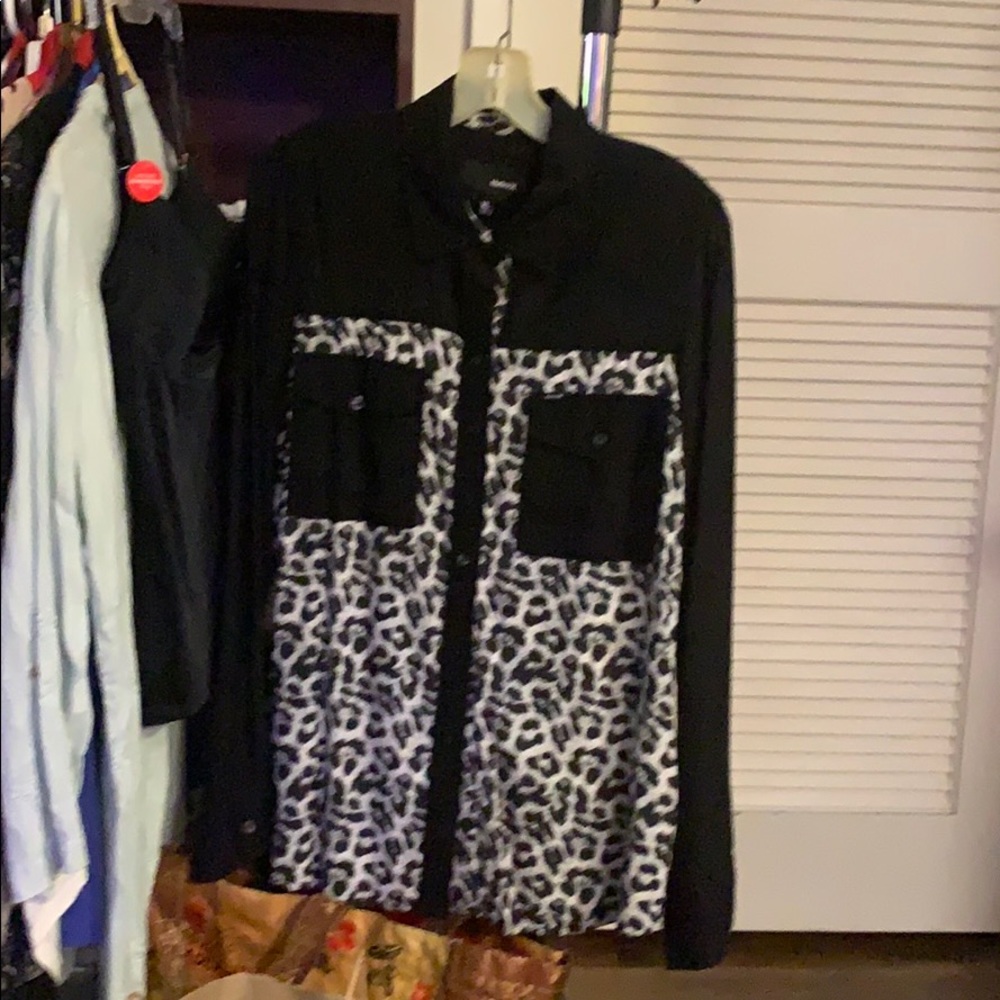 Shirt - Picture 3 of 3